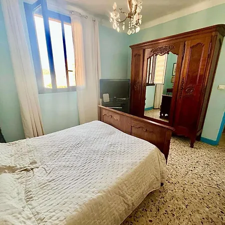 Apartment Vue - Parking Prive - 5mns Aeroport Et Port Maritime Ajaccio (Corsica)